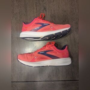 Brooks Women's Running Shoes - Pink and Blue